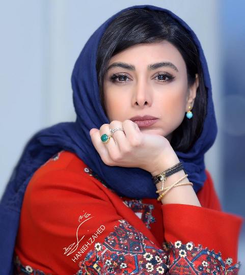 آزاده صمدی